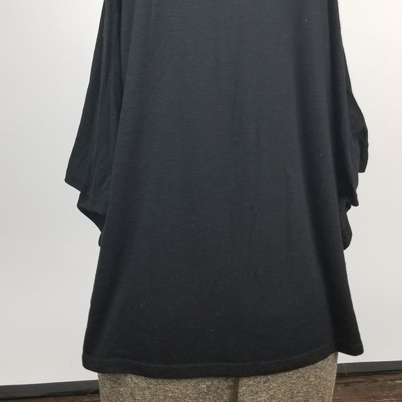 Black Lace Soft Knit Cold Shoulder Torrid Size 0 - Picture 5 of 5